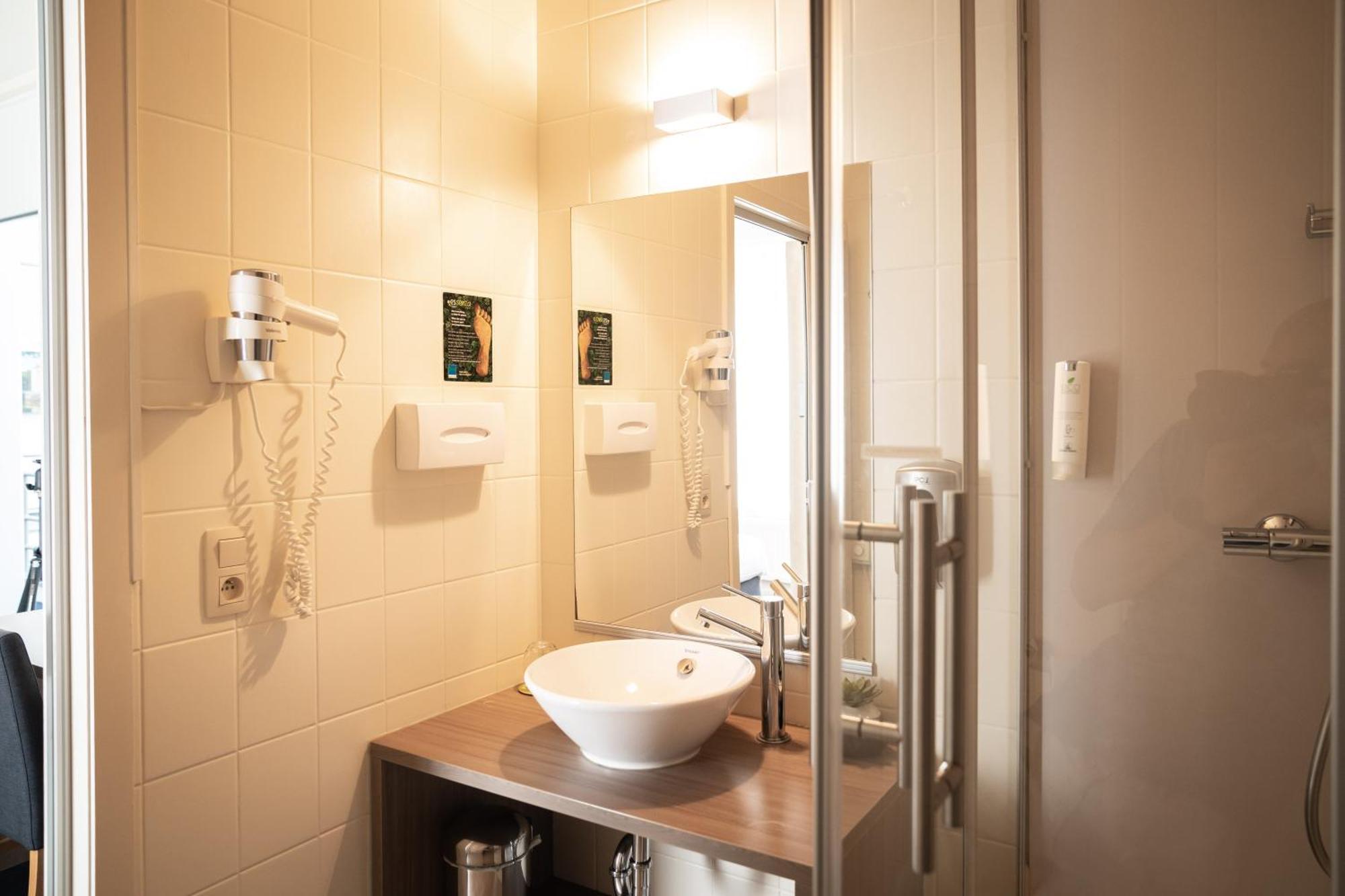 Hotel Essenza Puurs Dış mekan fotoğraf