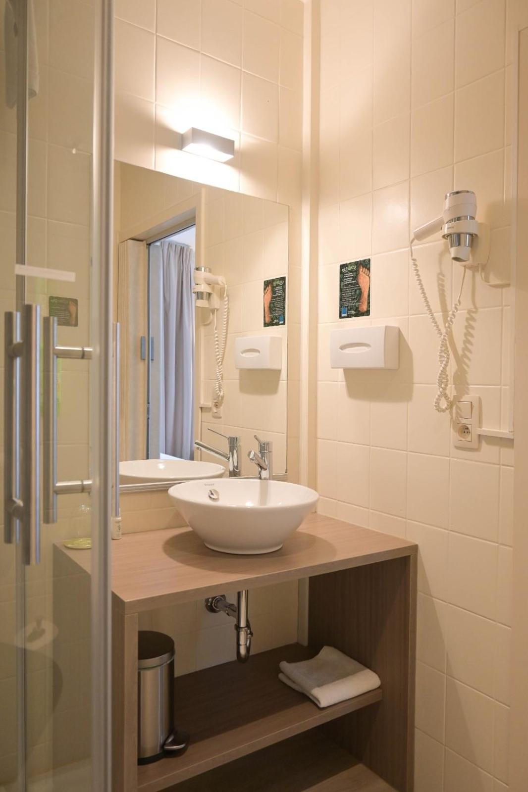 Hotel Essenza Puurs Dış mekan fotoğraf